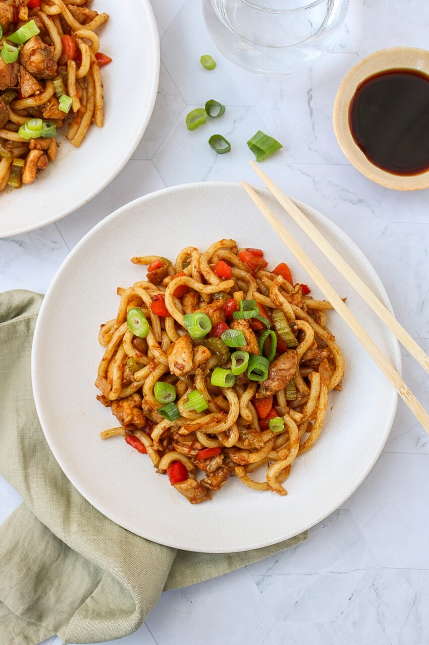 Yaki Udonnoodles Met Kip